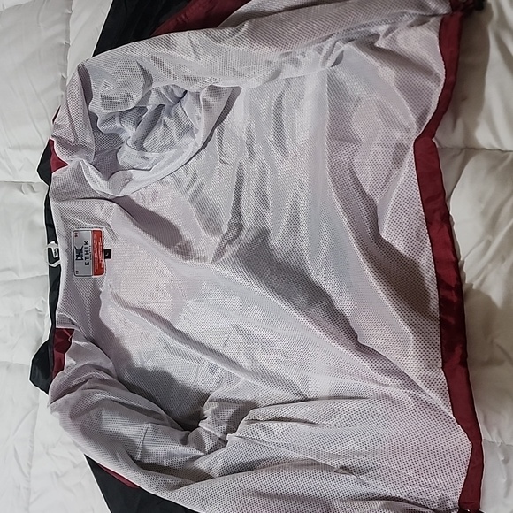 Windbreaker - Picture 2 of 3